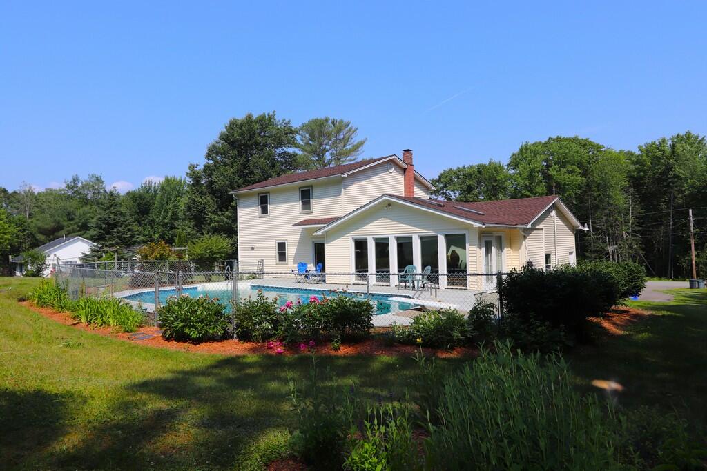 41 Roundstone Drive Glenburn ME 04401