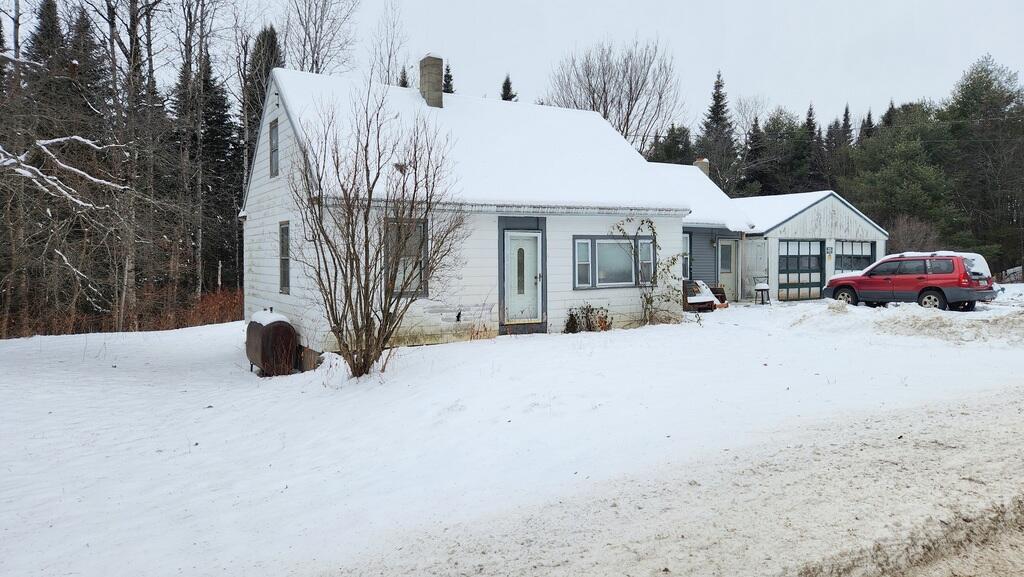 48 Dutch Gap Road Chesterville ME 04938