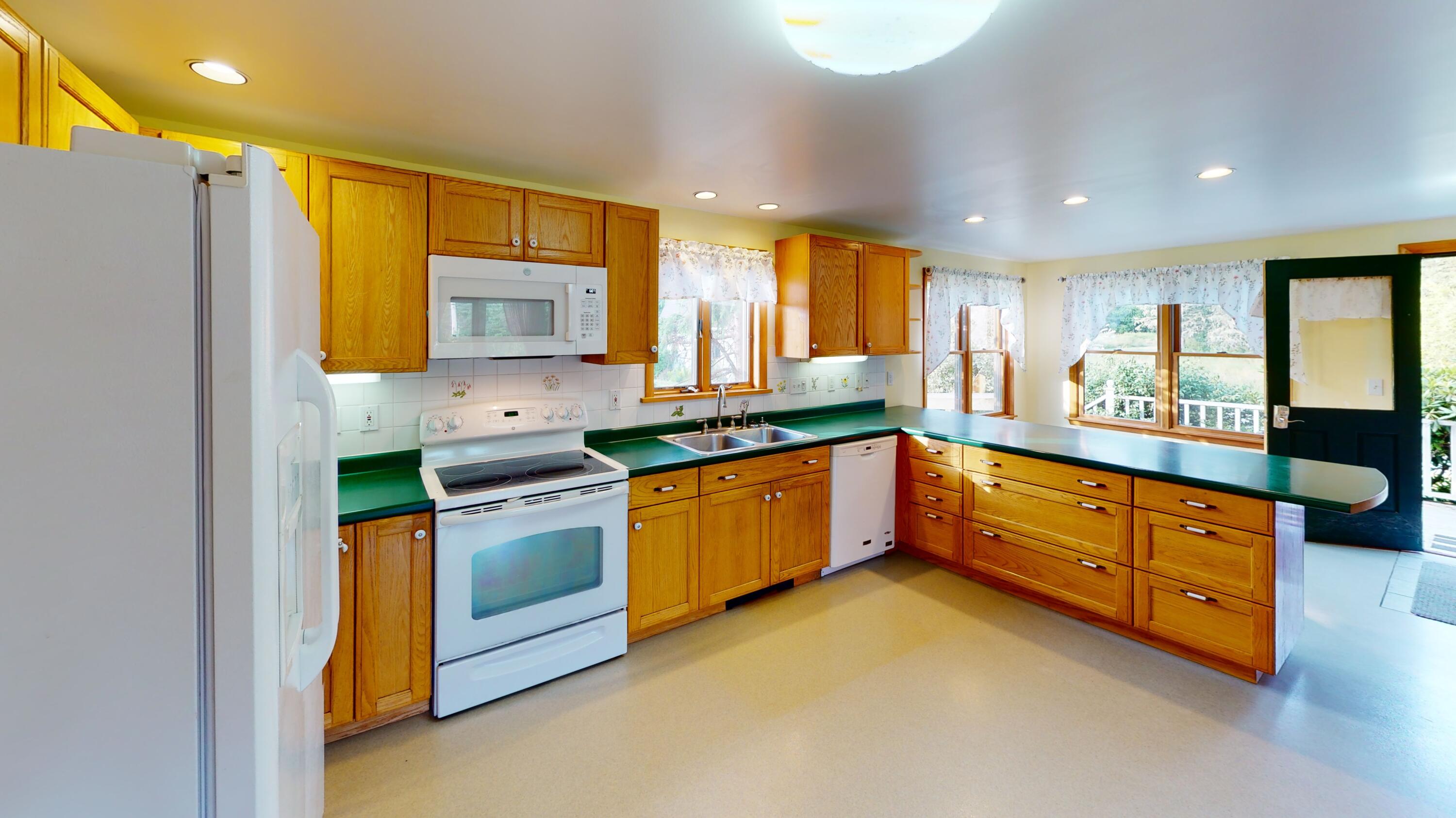 1039 Us Route 1 Jonesboro ME 04648