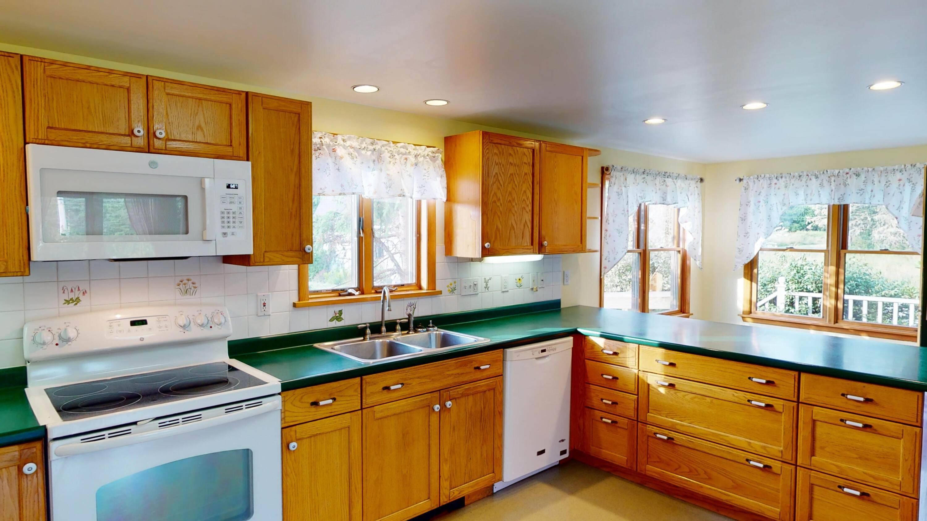 1039 Us Route 1 Jonesboro ME 04648