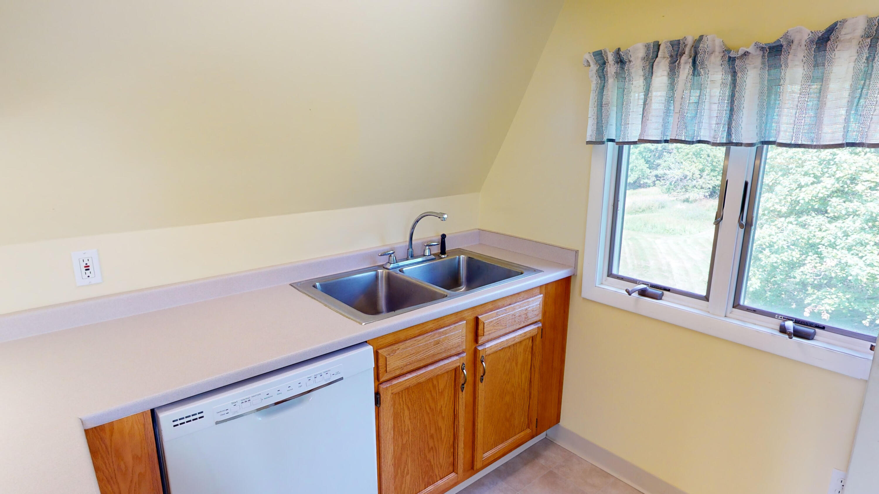 1039 Us Route 1 Jonesboro ME 04648