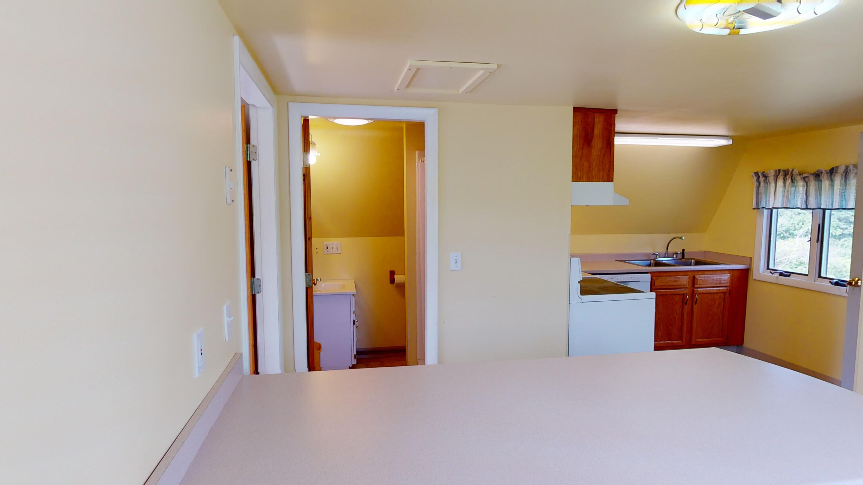 1039 Us Route 1 Jonesboro ME 04648