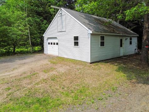 26 Rutabeggar Lane Farmingdale ME 04344