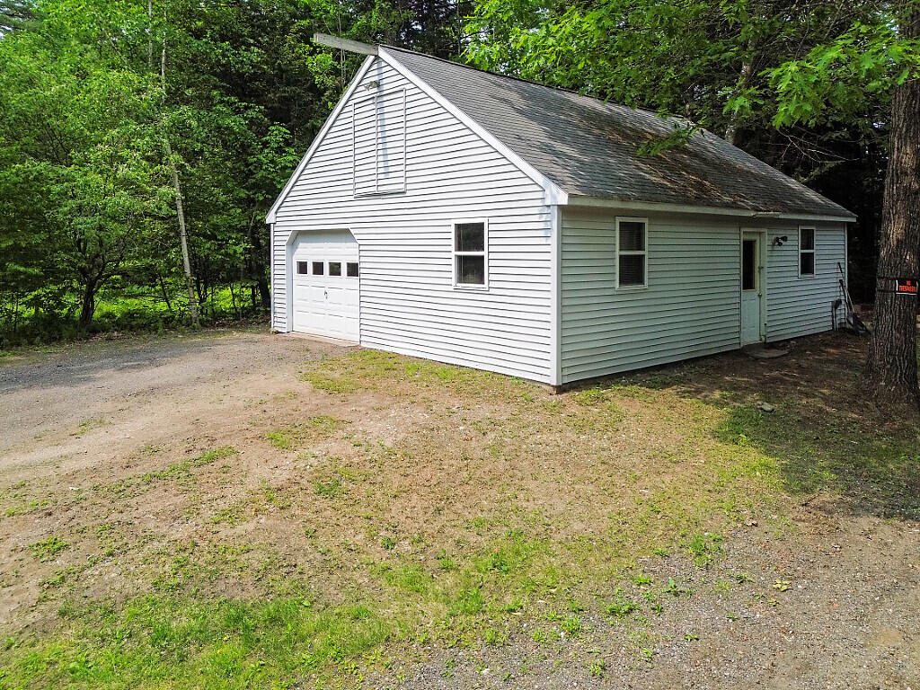 26 Rutabeggar Lane Farmingdale ME 04344