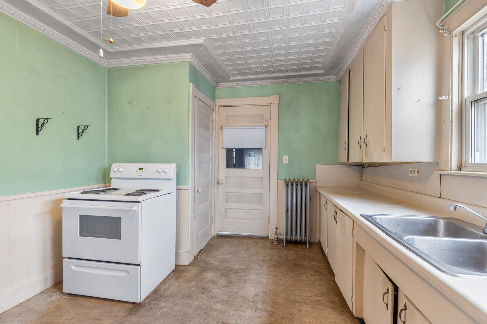 11 Russell Street Waterville ME 04901