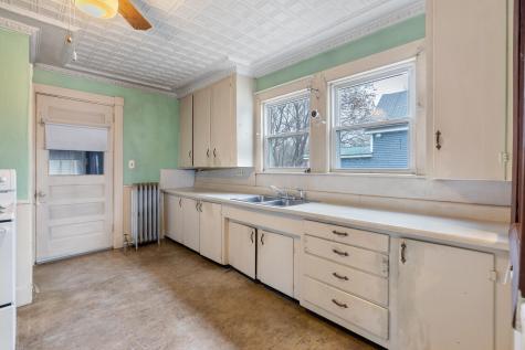 11 Russell Street Waterville ME 04901