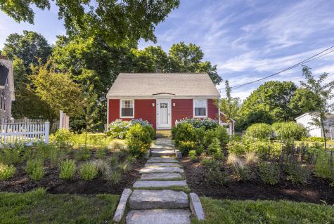 24 Farm Hill Road Cape Elizabeth ME 04107