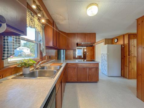 29 Eaton Drive Buxton ME 04093