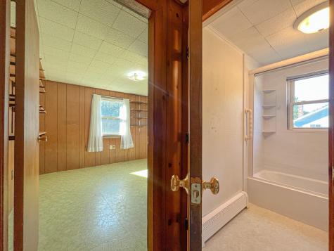 29 Eaton Drive Buxton ME 04093