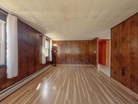 29 Eaton Drive Buxton ME 04093