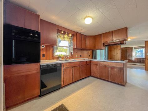 29 Eaton Drive Buxton ME 04093