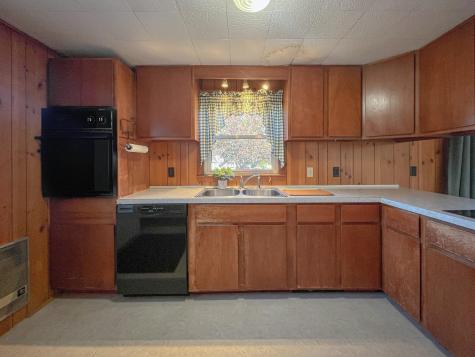 29 Eaton Drive Buxton ME 04093