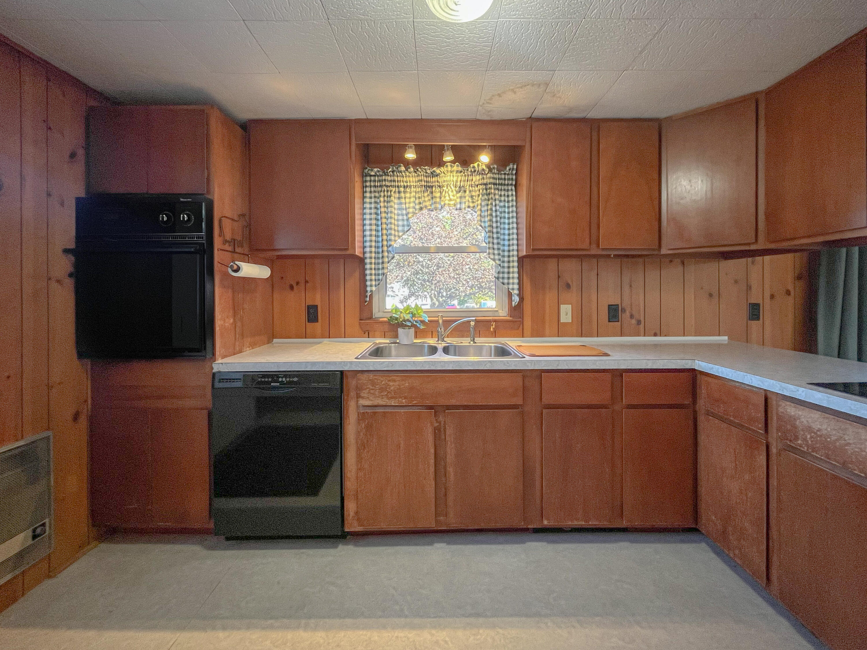 29 Eaton Drive Buxton ME 04093