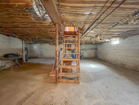 29 Eaton Drive Buxton ME 04093