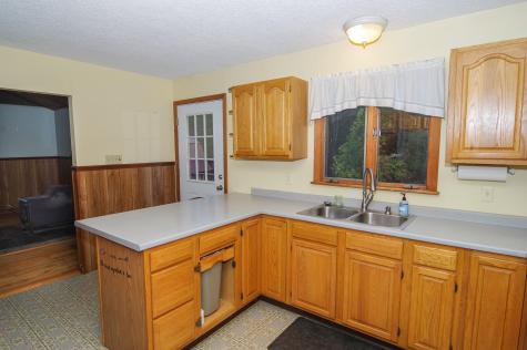 712 Avenue Road Corinth ME 04427