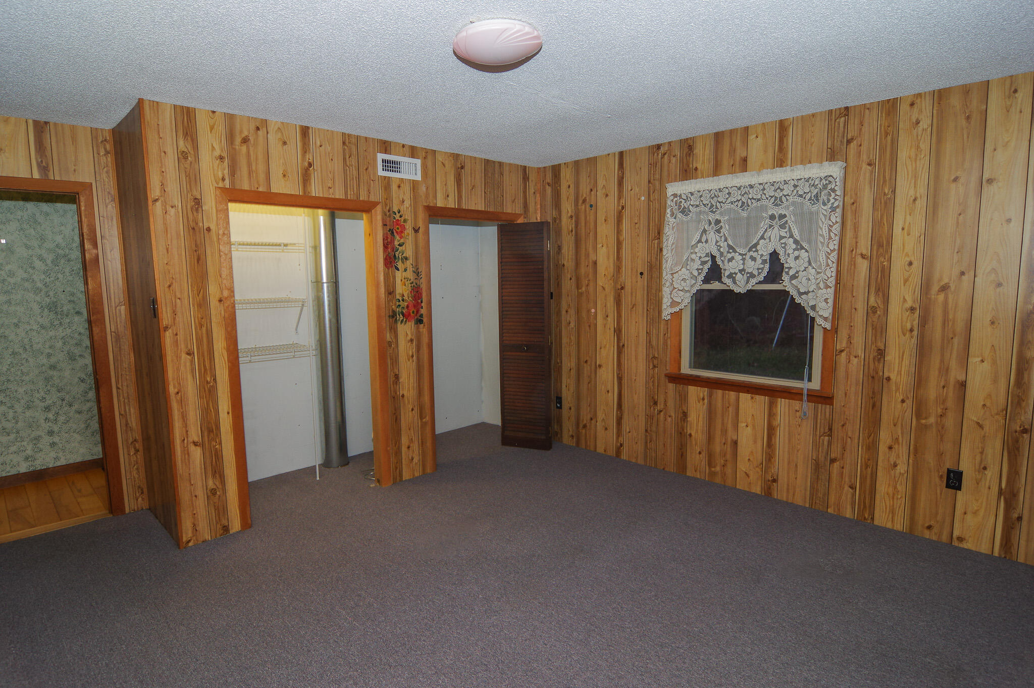 712 Avenue Road Corinth ME 04427