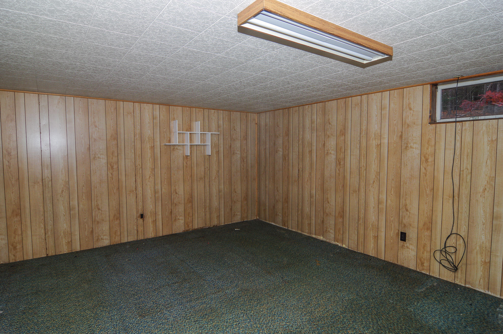 712 Avenue Road Corinth ME 04427