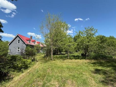 203 Beans Corner Road New Sharon ME 04955
