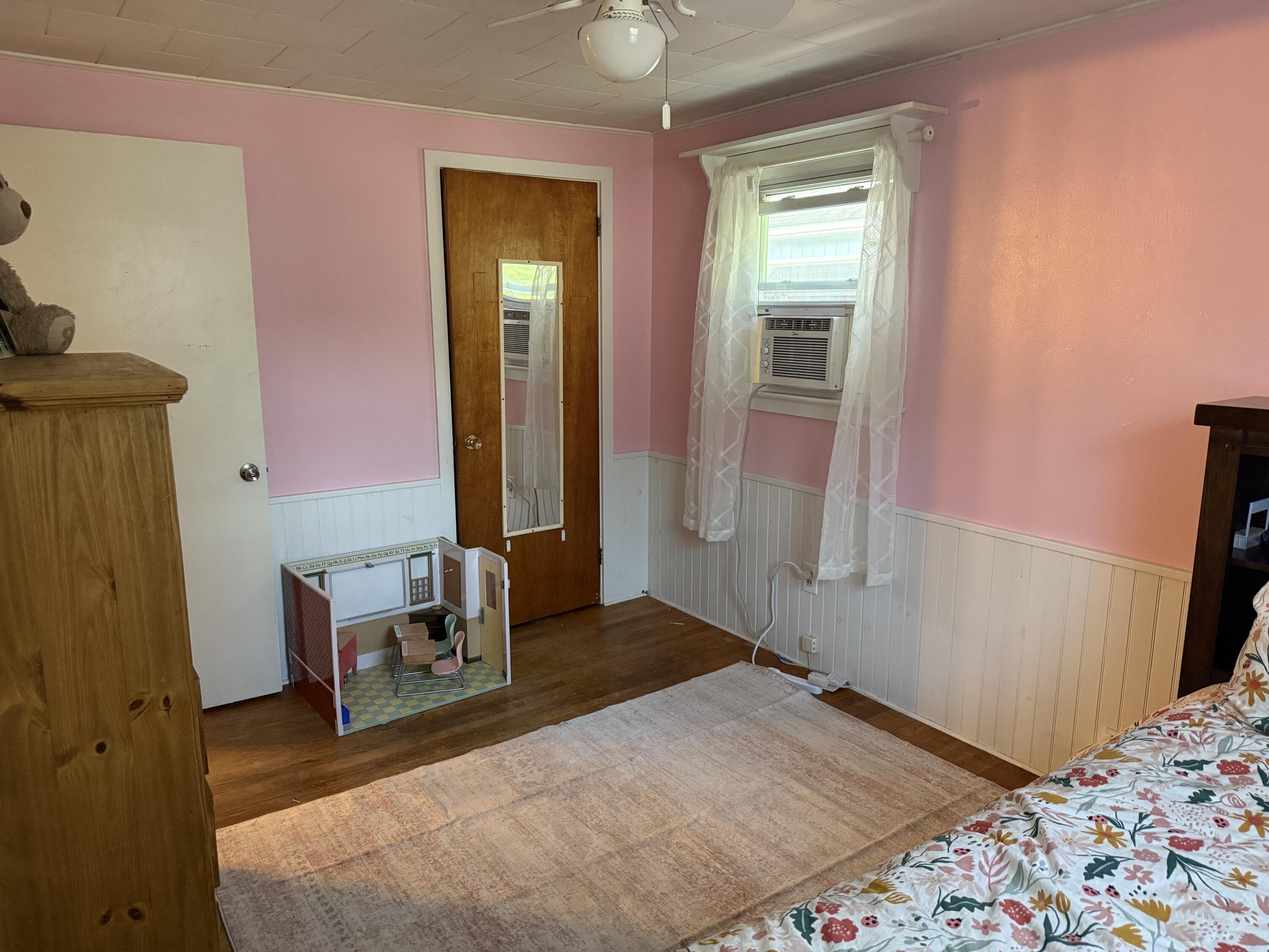 4 Pinkham Street Lincoln ME 04457