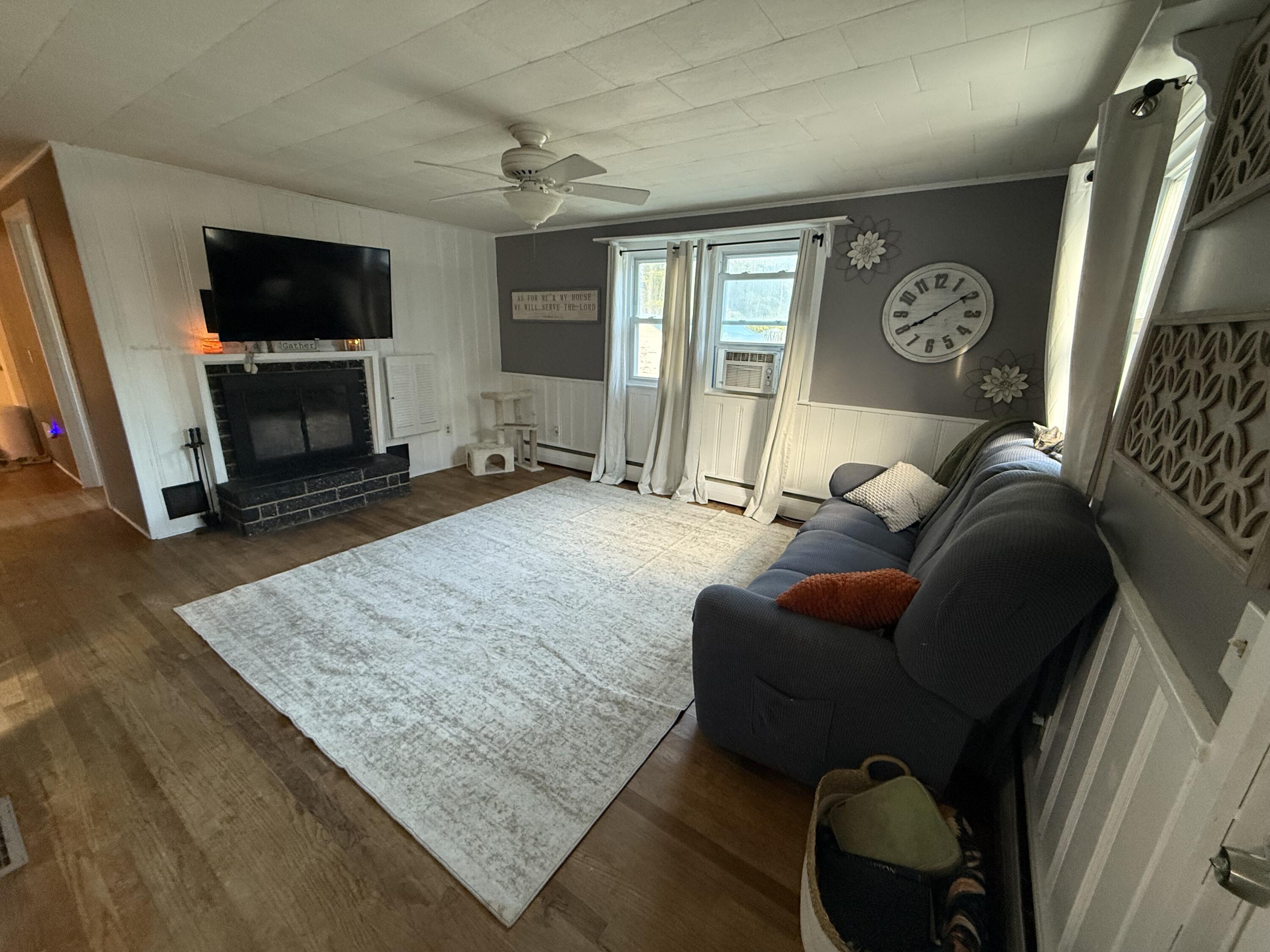 4 Pinkham Street Lincoln ME 04457