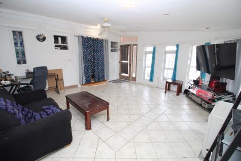 86 Pride Road Auburn ME 04210