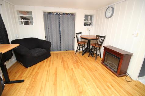 86 Pride Road Auburn ME 04210