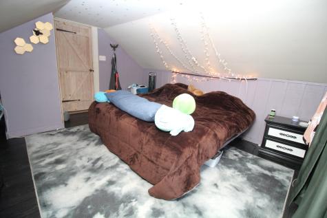 86 Pride Road Auburn ME 04210