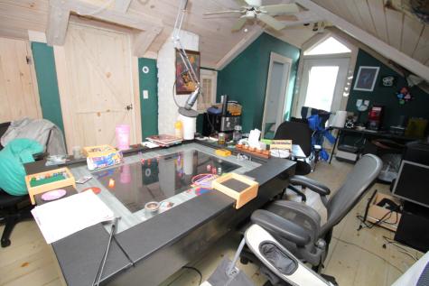 86 Pride Road Auburn ME 04210