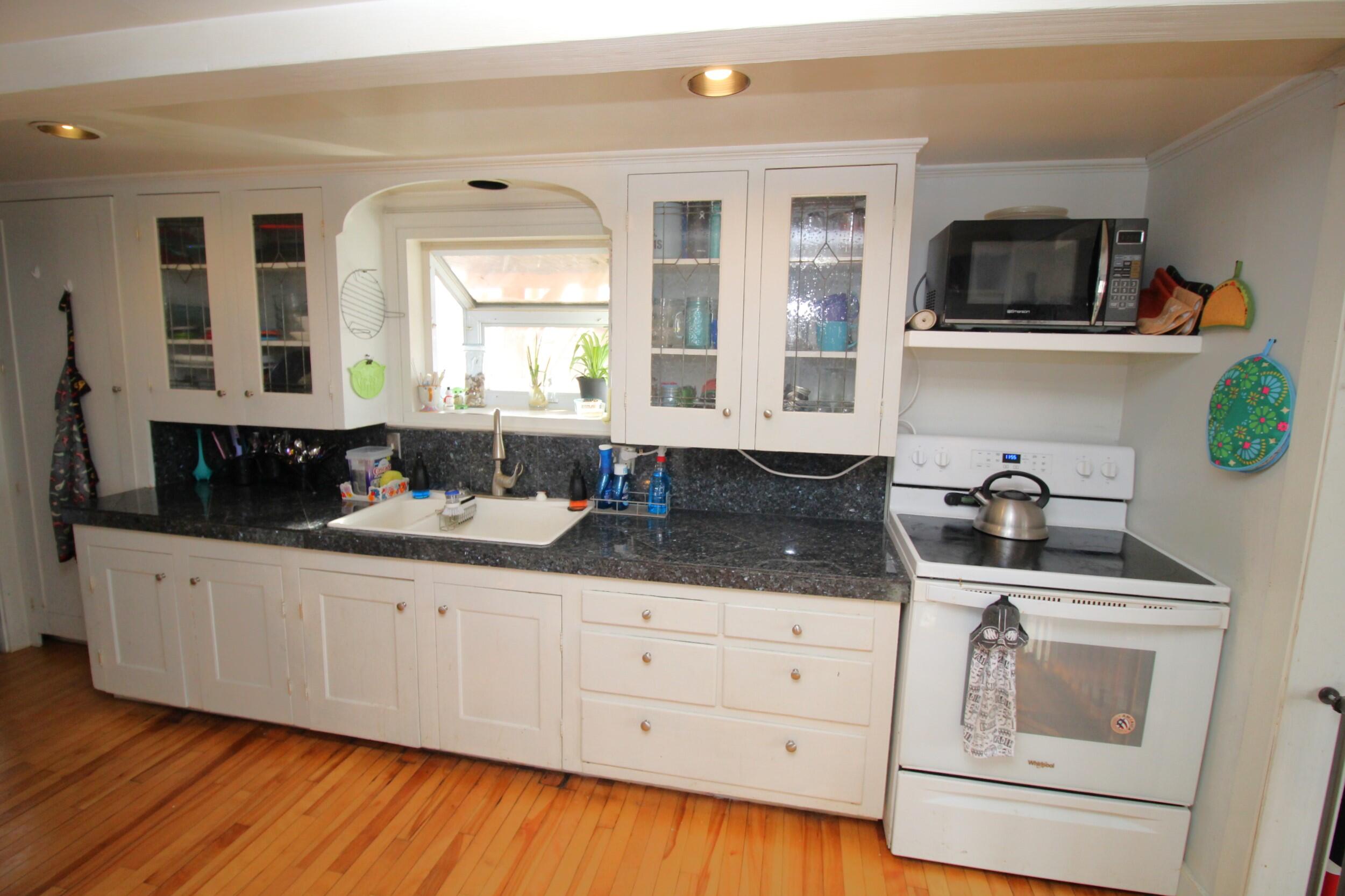 86 Pride Road Auburn ME 04210