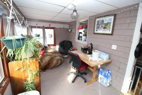 86 Pride Road Auburn ME 04210