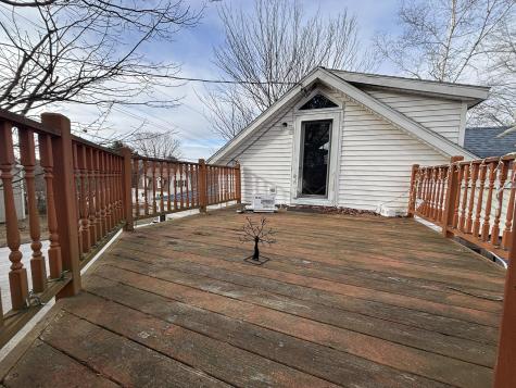 86 Pride Road Auburn ME 04210