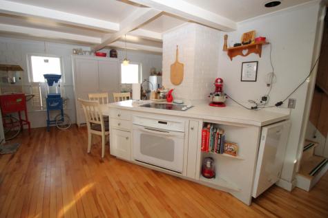 86 Pride Road Auburn ME 04210