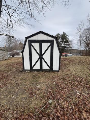 86 Pride Road Auburn ME 04210