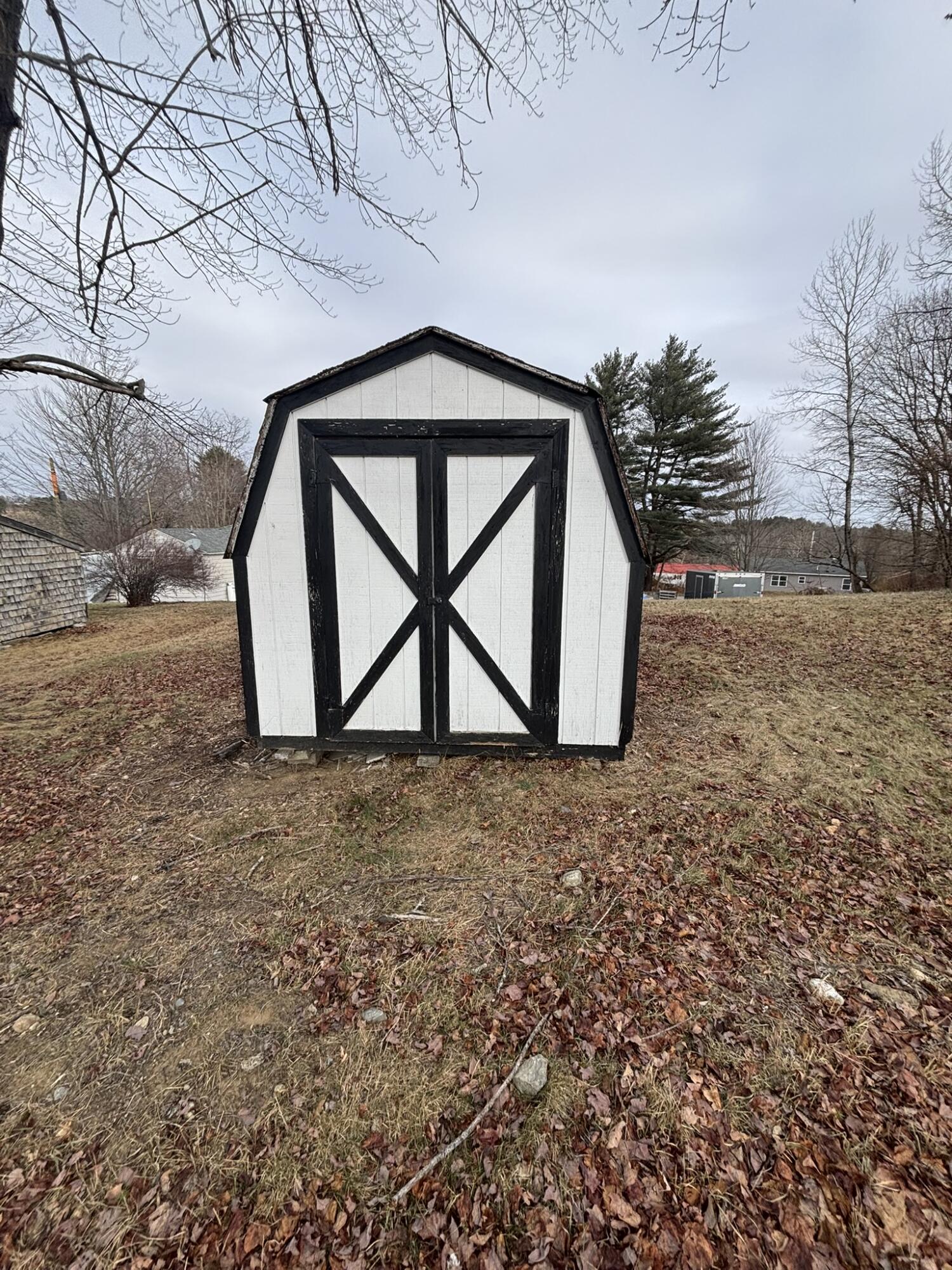 86 Pride Road Auburn ME 04210