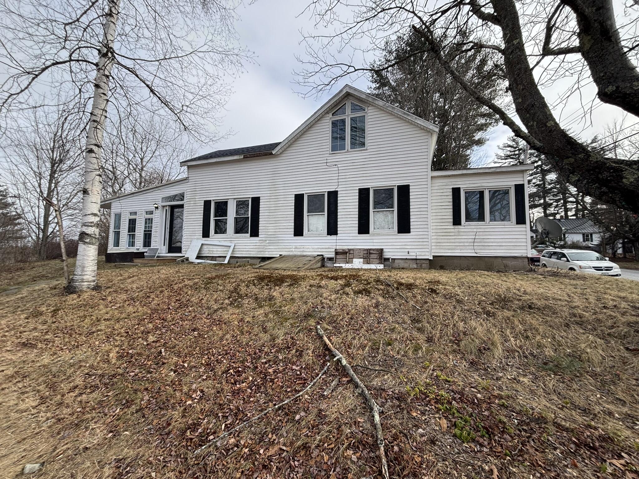 86 Pride Road Auburn ME 04210