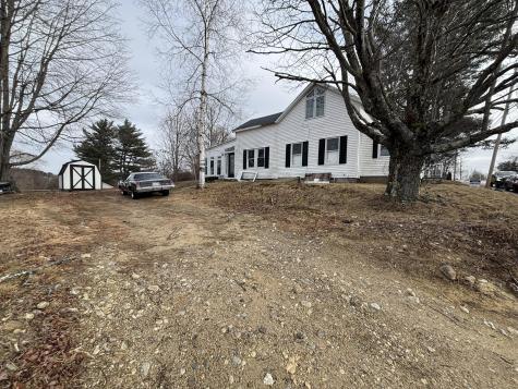 86 Pride Road Auburn ME 04210