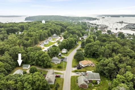 27 Kenney Field Drive Boothbay Harbor ME 04538