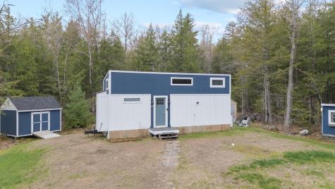 48 Highland Ridge Hollis ME 04042