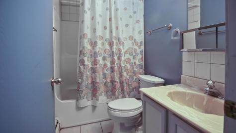 17 High Point Circle Waterboro ME 04061