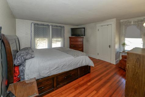 161 Roosevelt Trail Naples ME 04055