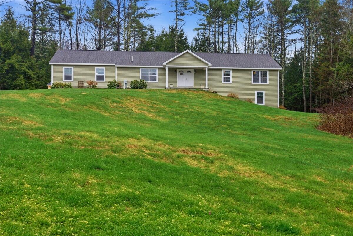 13 Bowdoin Drive Lewiston ME 04240