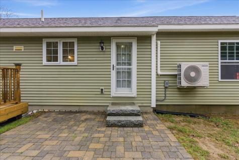 13 Bowdoin Drive Lewiston ME 04240