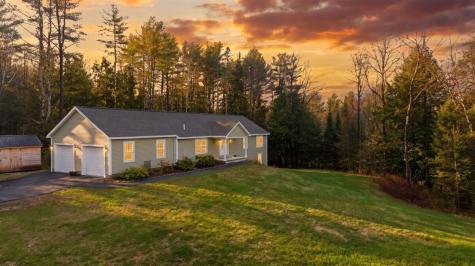 13 Bowdoin Drive Lewiston ME 04240