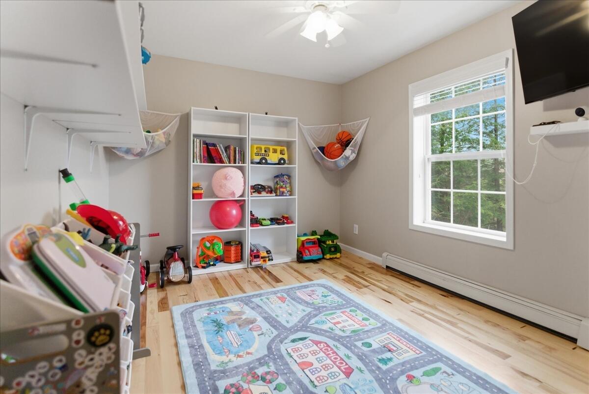13 Bowdoin Drive Lewiston ME 04240