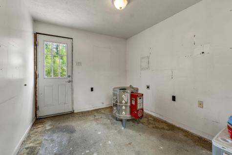 1304 Cape Road Hollis ME 04042