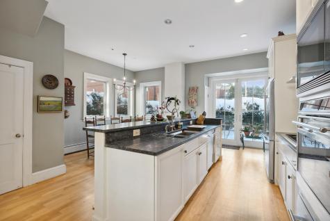 22 Clifford Street Portland ME 04102