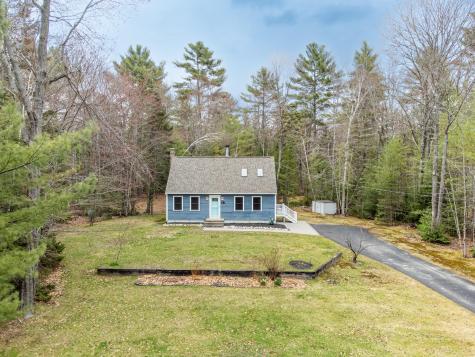 19 Woodridge Drive Standish ME 04085
