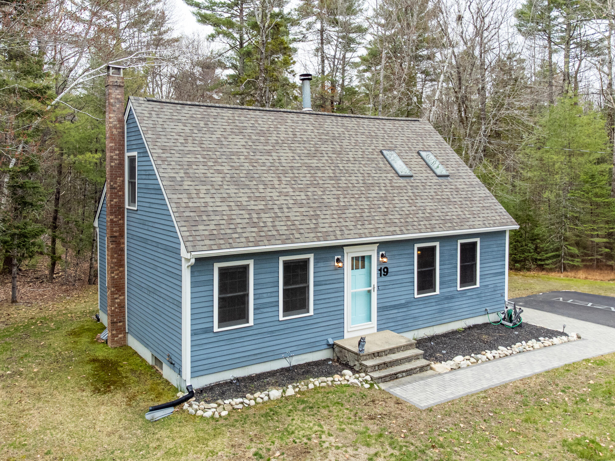 19 Woodridge Drive Standish ME 04085