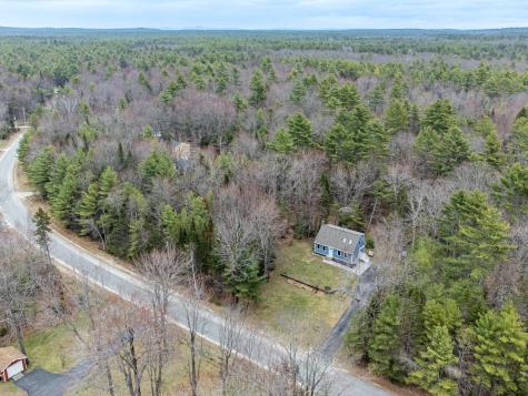 19 Woodridge Drive Standish ME 04085