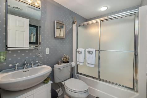 469 Ocean Avenue Wells ME 04090